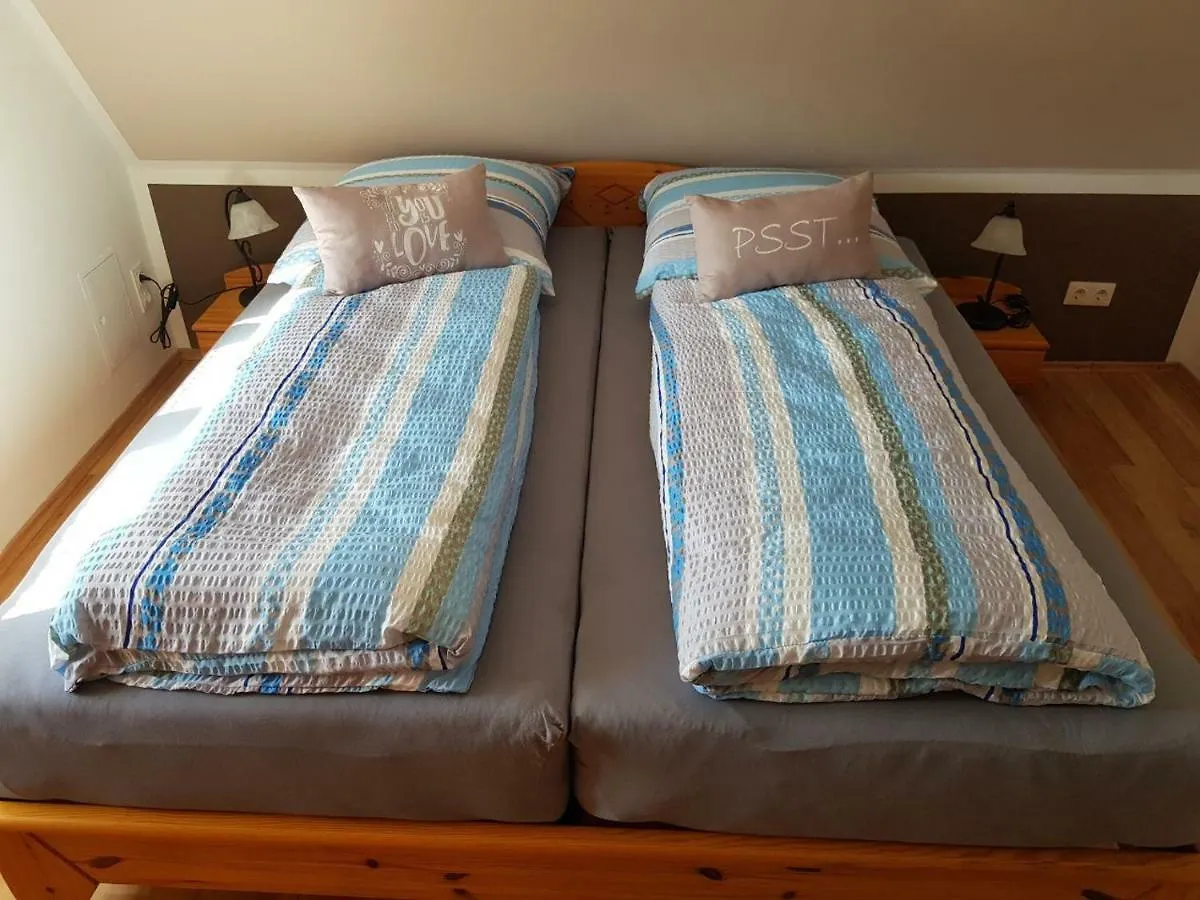Ferienwohnung Zum Hexenhäusle Weißenburg in Bayern